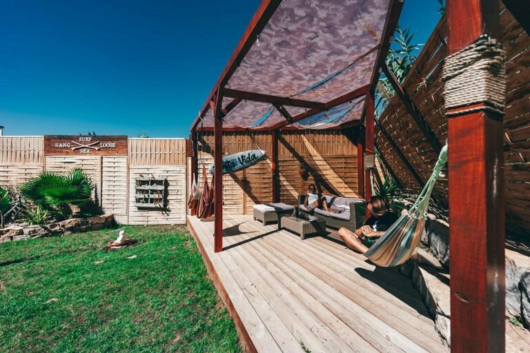 Drop-In-Surfcamp-Portugal-Beachhouse-Garten-2