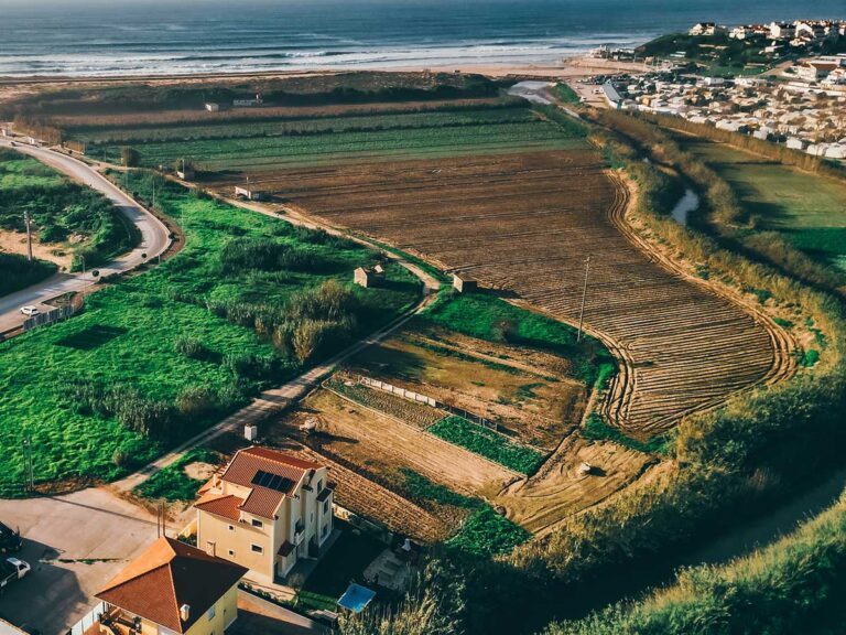 Drop-In-Surfcamp-Portugal-Beachapartments-Birdview